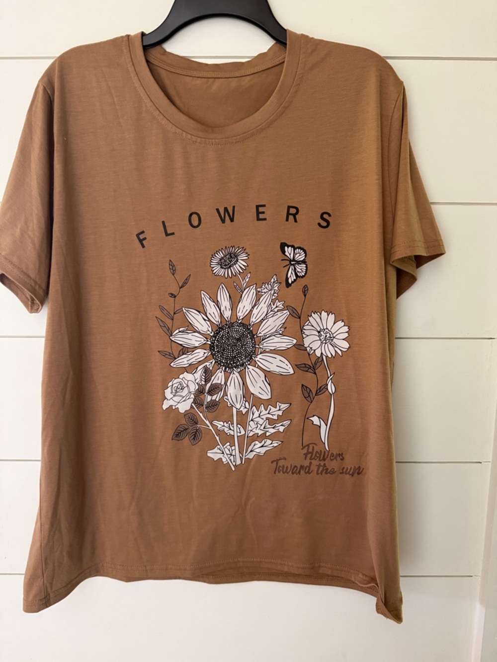 Everyday 'Flowers' Short Sleeve Tee - Brown